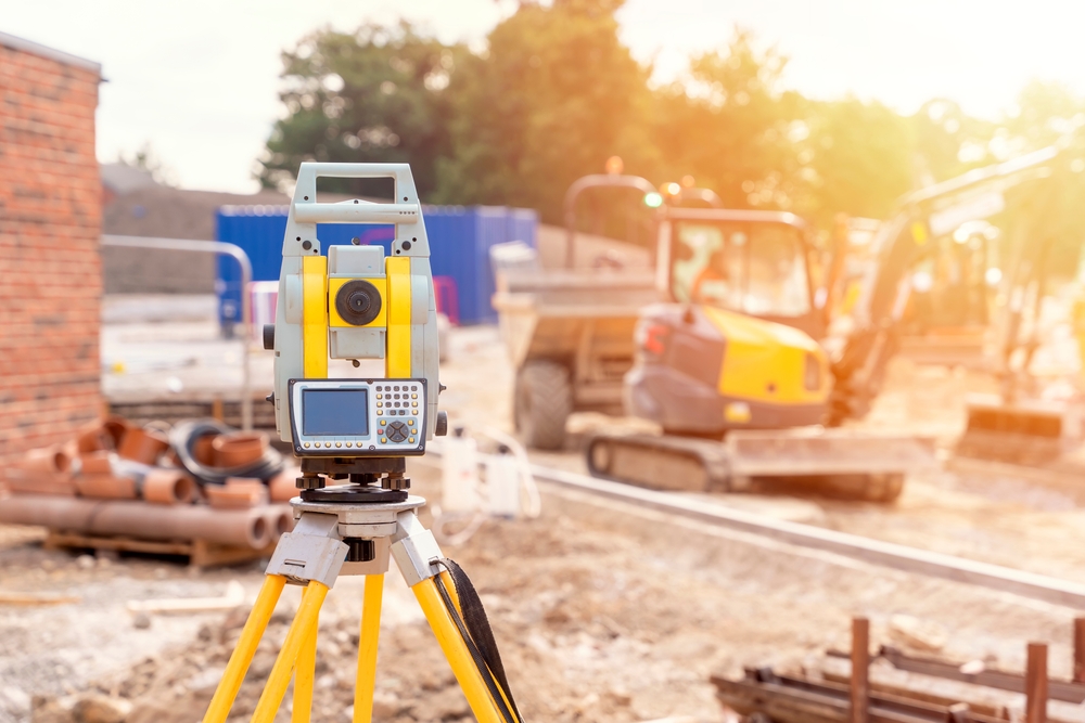 Jakie usługi geodezyjne świadczy Geodezja Poznań? 1 shutterstock 2335752521